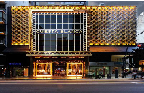 合川门头设计与商业空间的纽带。