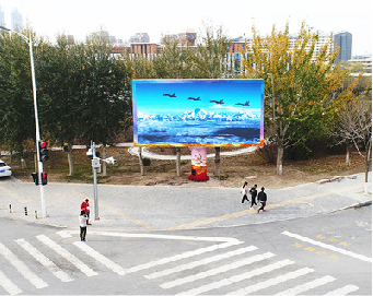 合川户外大屏广告投放要点。